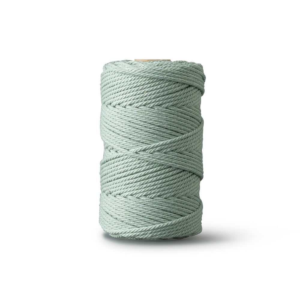 Corde macramé 2mm – eucalyptus – 70m – coton recyclé double retors